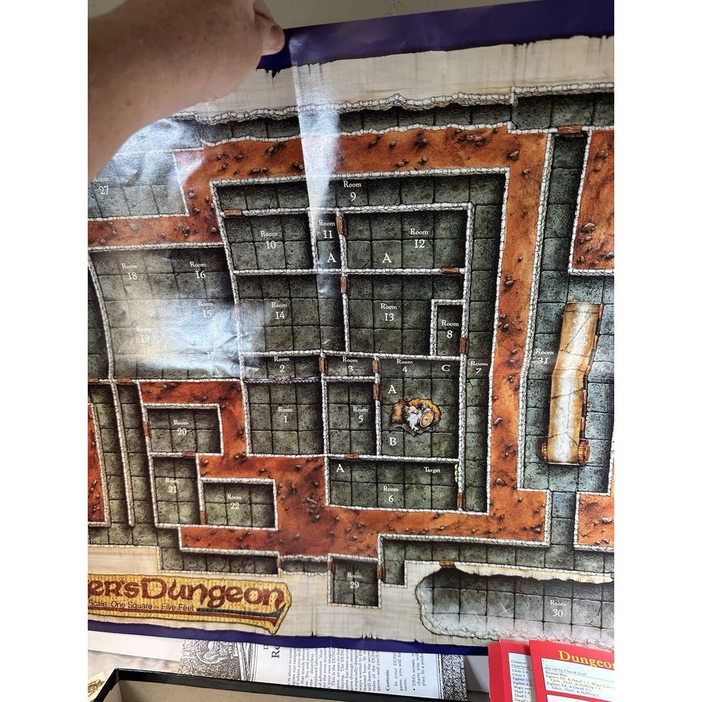 TSR - The New Easy to Master Dungeons & Dragons Board Game (1991) -